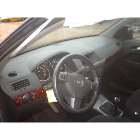 OPEL ASTRA H BERLINA '2004 ELEGANCE NEGRO