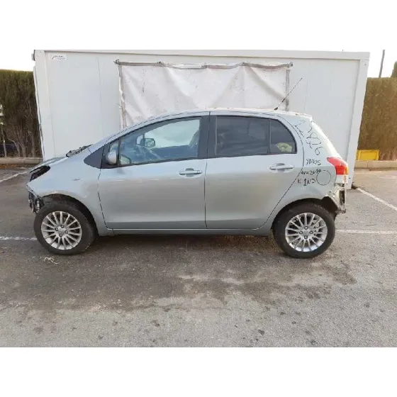 TOYOTA YARIS '2010 TS GRIS