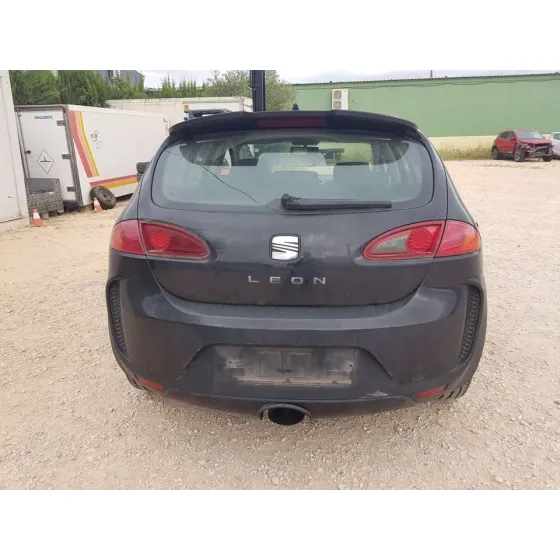 SEAT LEON (1P1) '2006 STYLANCE / STYLE NEGRO