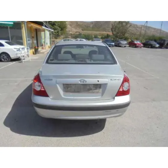 HYUNDAI ELANTRA (XD) '2005 2.0 CRDI COMFORT (4-PTAS.) GRIS