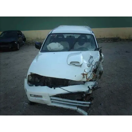 MITSUBISHI L 200 (K6/7) '2005 2500 TD MAGNUM CLUB CAB (2-PTAS.) BLANCO