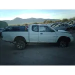 MITSUBISHI L 200 (K6/7) MITSUBISHI L 200 (K6/7) '2005 2500 TD MAGNUM CLUB CAB (2-PTAS.) BLANCO 2002