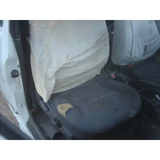 MITSUBISHI L 200 (K6/7) '2005 2500 TD MAGNUM CLUB CAB (2-PTAS.) BLANCO