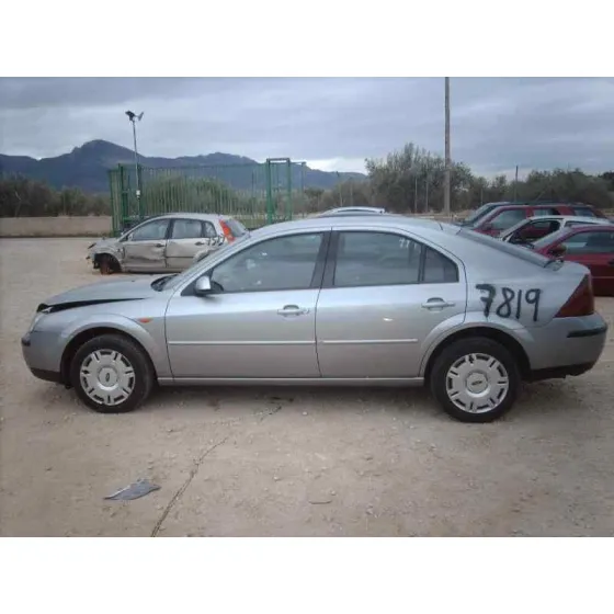 FORD MONDEO BERLINA (GE) '2003 AMBIENTE (06.2003->) (D) GRIS