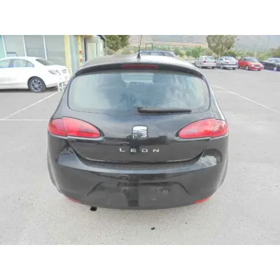SEAT LEON (1P1) '2006 REFERENCE NEGRO