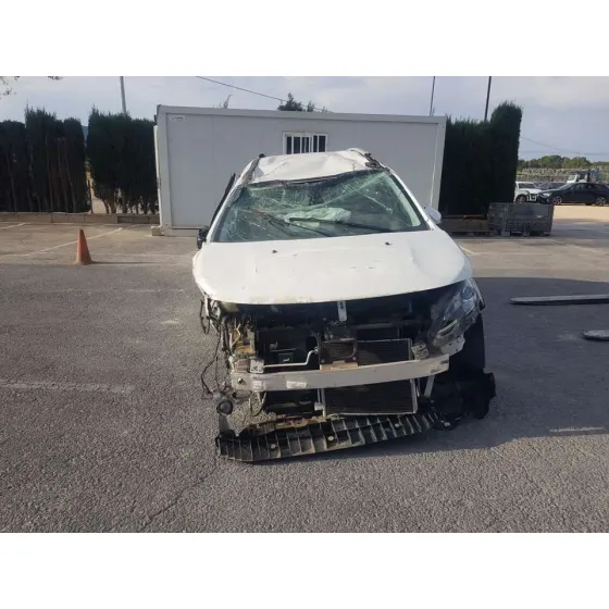 PEUGEOT 2008 (--.2013->) '2018 STYLE BLANCO