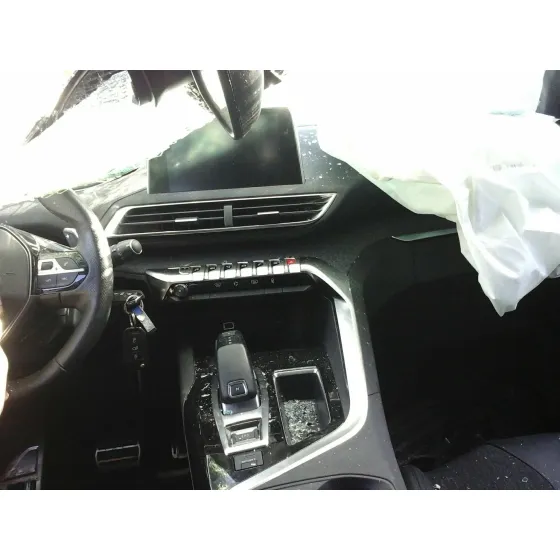 PEUGEOT 3008 '2018 GT LINE BLANCO