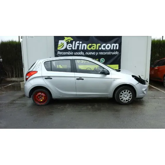 HYUNDAI I20 '2011 CLASSIC GRIS PLATA