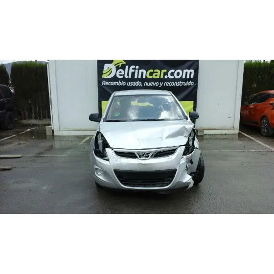 HYUNDAI I20 '2011 CLASSIC GRIS PLATA