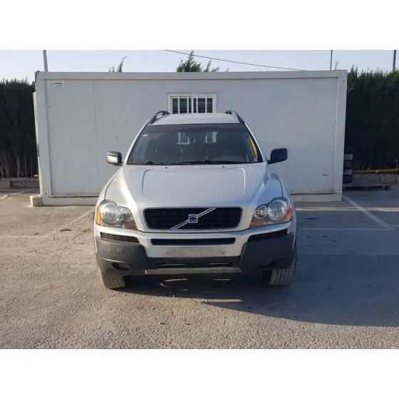 VOLVO XC90 '2004 D5 SUMMUM (7 ASIENTOS) GRIS