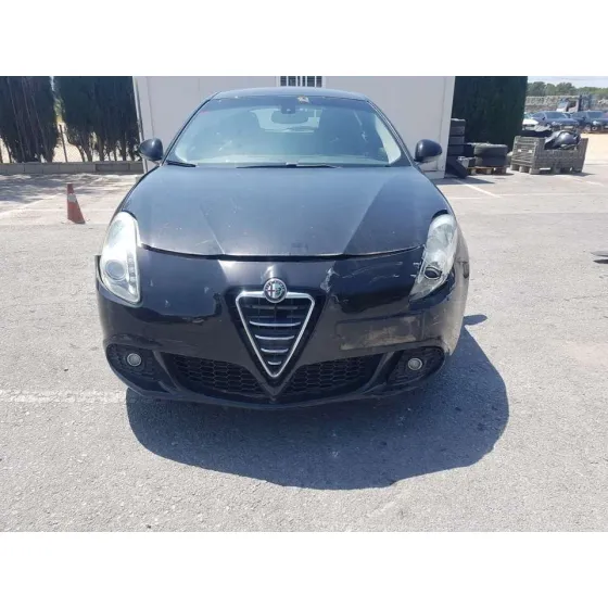 ALFA ROMEO GIULIETTA (191) '2011 DISTINCTIVE NEGRO