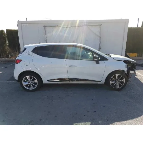 RENAULT CLIO IV '2015 LIMITED BLANCO