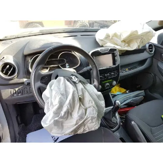 RENAULT CLIO IV '2015 LIMITED BLANCO