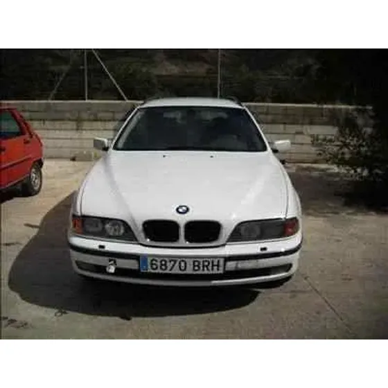 BMW SERIE 5 TOURING (E39) '2001 3.0 24V TURBODIESEL CAT BLANCO