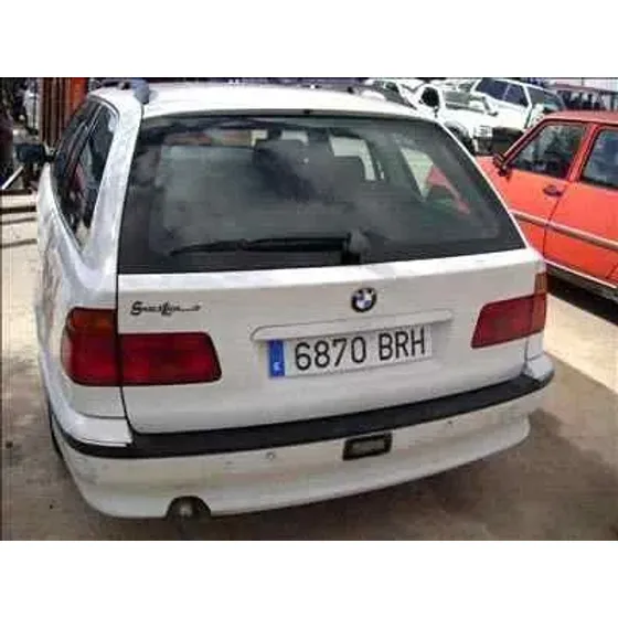 BMW SERIE 5 TOURING (E39) '2001 3.0 24V TURBODIESEL CAT BLANCO