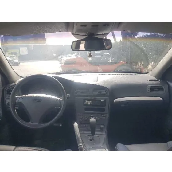 VOLVO S60 BERLINA '2001 2.4 T / 2.5 T GRIS