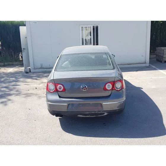 VOLKSWAGEN PASSAT BERLINA (3C2) '2008 ADVANCE GRIS OSCURO