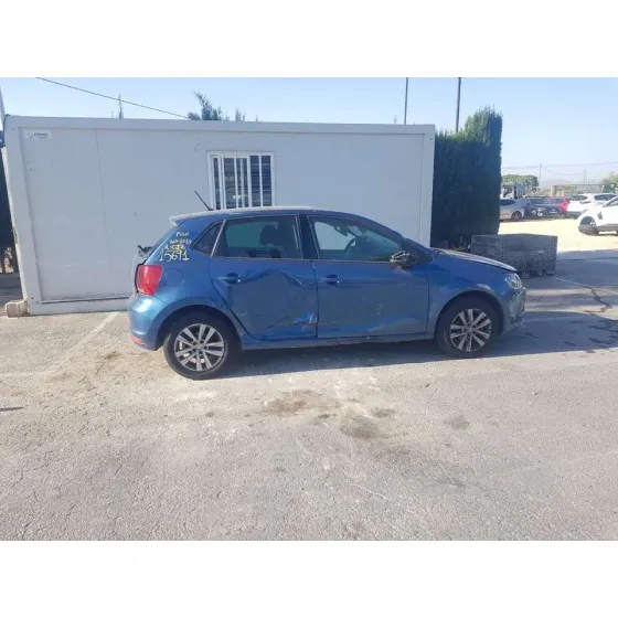 VOLKSWAGEN POLO (6R1) '2014 ADVANCE AZUL