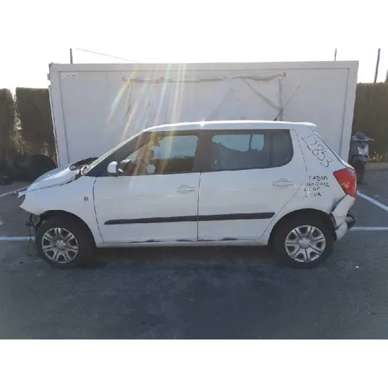 SKODA FABIA (5J2 ) '2012 AMBITION BLANCO