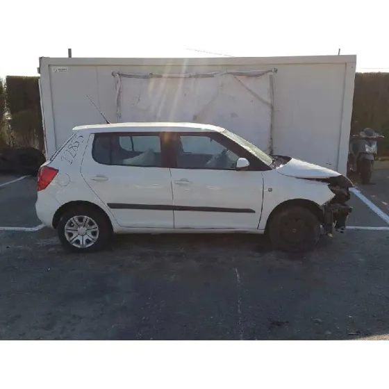 SKODA FABIA (5J2 ) '2012 AMBITION BLANCO