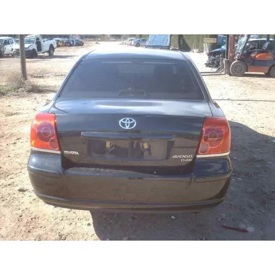 TOYOTA AVENSIS BERLINA (T25) '2006 2.2 D-4D EXECUTIVE SEDAN (4-PTAS.) NEGRO