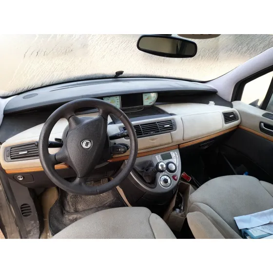 Lancia PHEDRA (179_) 2002