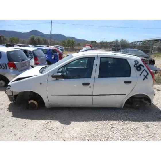 FIAT PUNTO BERLINA (188) '2002 1.9 D ELX (I) BLANCO