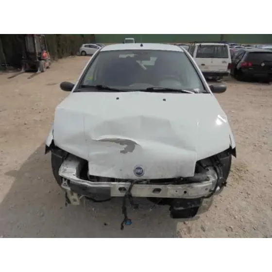 FIAT PUNTO BERLINA (188) '2002 1.9 D ELX (I) BLANCO