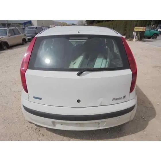 FIAT PUNTO BERLINA (188) '2002 1.9 D ELX (I) BLANCO