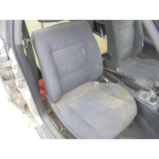 AUDI 80 AVANT '2004 BASICO AVANT GRIS