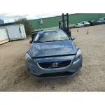 VOLVO V40 '2013 KINETIC GRIS OSCURO