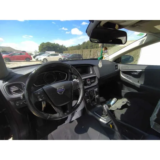 VOLVO V40 '2013 KINETIC GRIS OSCURO