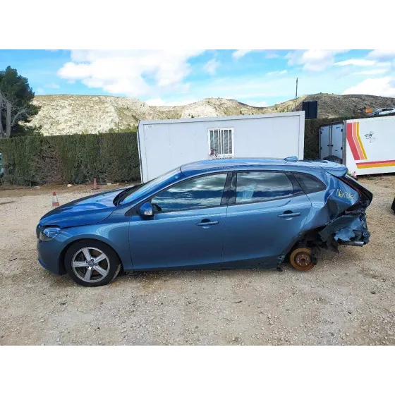 VOLVO V40 '2013 KINETIC GRIS OSCURO