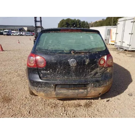 VOLKSWAGEN GOLF V BERLINA (1K1) '2007 TRENDLINE NEGRO