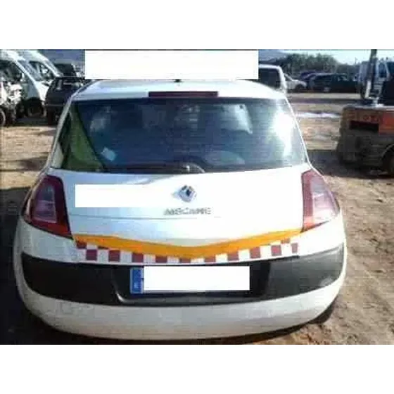 RENAULT MEGANE II BERLINA 5P '2002 1.9 DCI DIESEL BLANCO