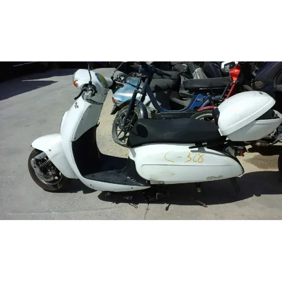 DAELIM BESBI 125 '2015 BESBI 125 BLANCO