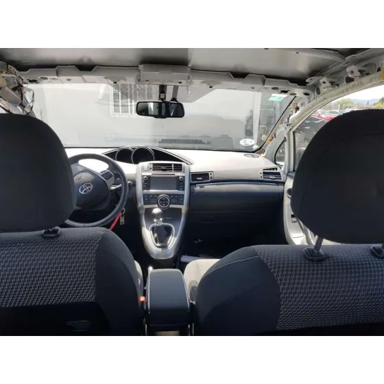 TOYOTA VERSO '2015 ACTIVE BLANCO