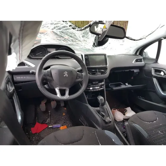 PEUGEOT 208 '2013 ACTIVE BLANCO