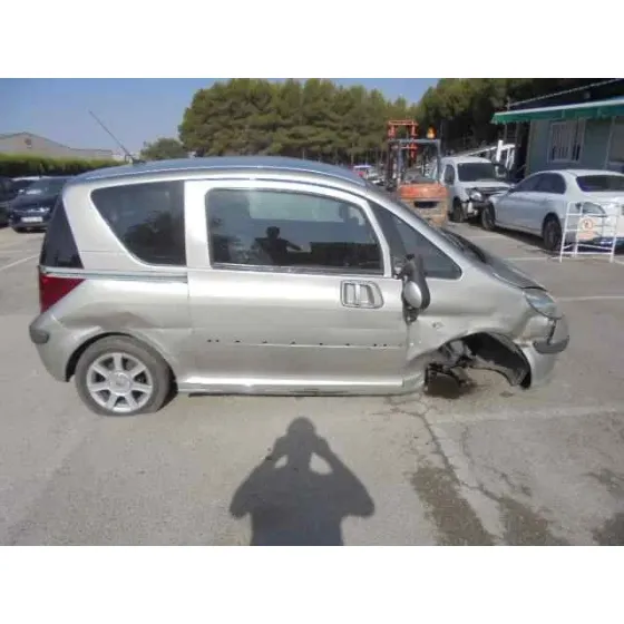 PEUGEOT 1007 '2005 DOLCE DORADO