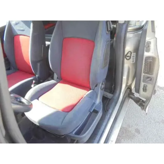 PEUGEOT 1007 '2005 DOLCE DORADO