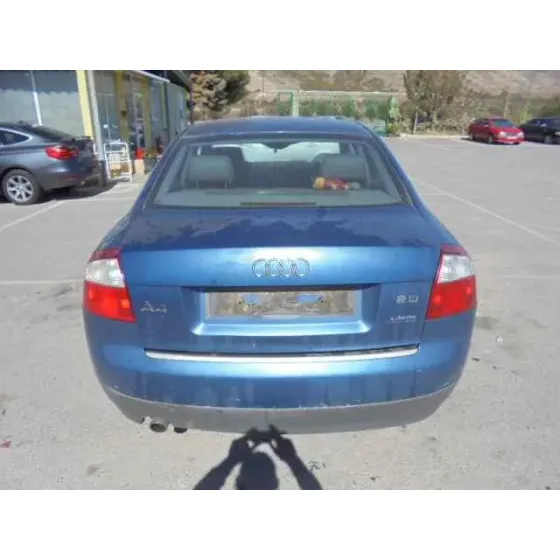 AUDI A4 BERLINA (8E) '2001 2.0 AZUL