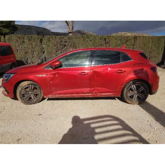 RENAULT MEGANE IV '2021 ZEN ROJO