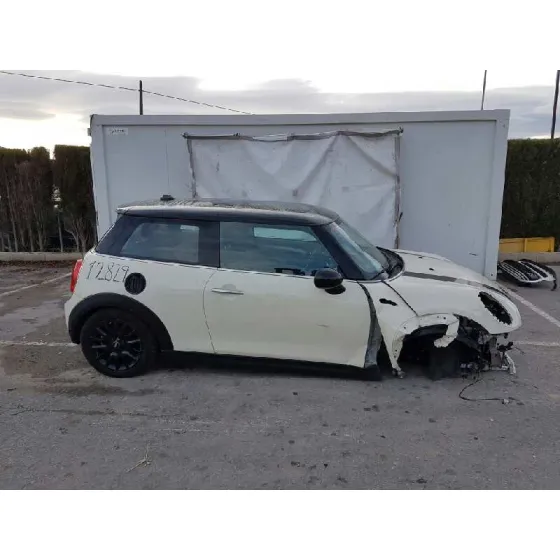 MINI MINI (F56) '2015 COOPER D BLANCO