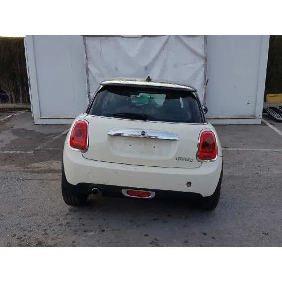 MINI MINI (F56) '2015 COOPER D BLANCO