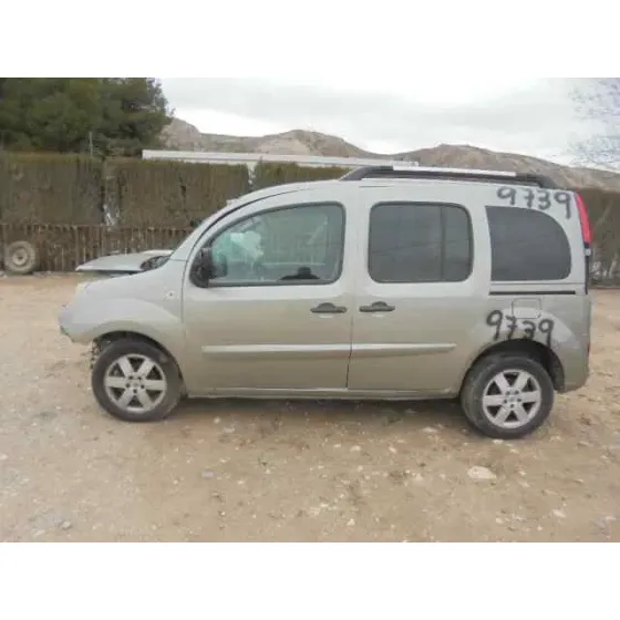 RENAULT KANGOO '2010 ACRISTALADA BEIG
