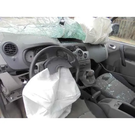 RENAULT KANGOO '2010 ACRISTALADA BEIG