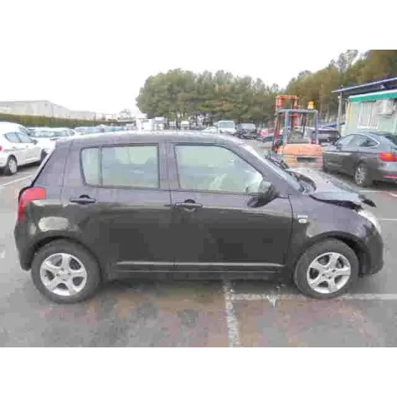 SUZUKI SWIFT BERLINA (MZ) '2007 GLX (5-PTAS.) NEGRO