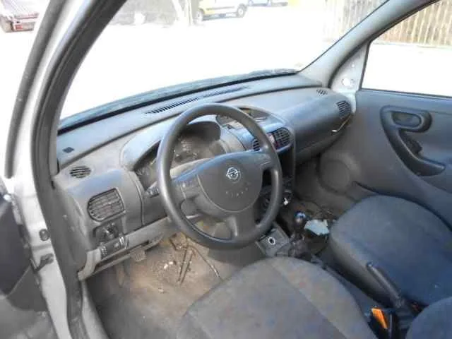 OPEL COMBO (CORSA C) OPEL COMBO (CORSA C) '2005 FAMILIAR BLANCO 2004