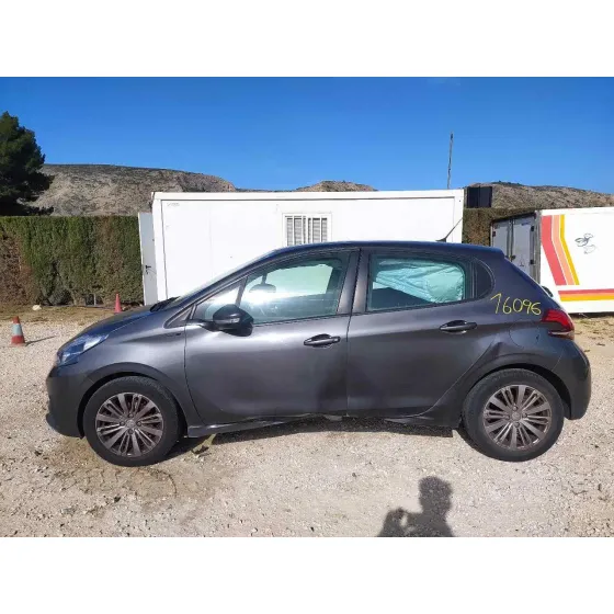 PEUGEOT 208 '2018 SIGNATURE GRIS OSCURO