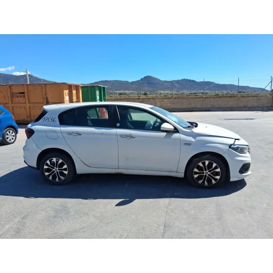 Fiat TIPO HATCHBACK (356_, 357_) 2016